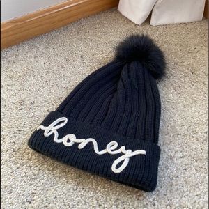 honey hat 🖤